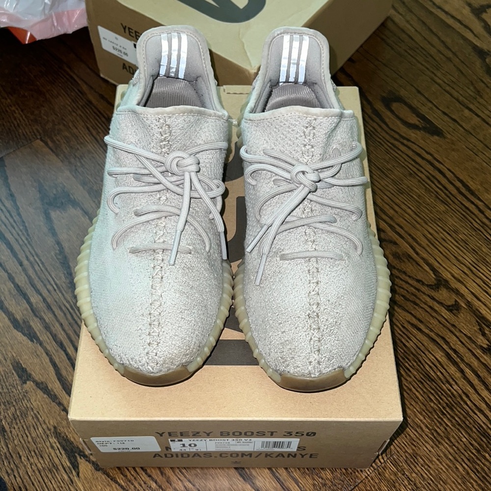 Grey sesame yeezy adidas size US10 original box